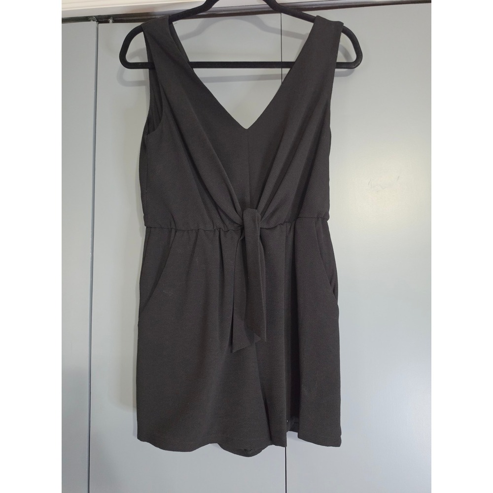 NWOT Lily Rose Romper Small Black Sleeveless V-Neck Tie Elastic Waist Pockets